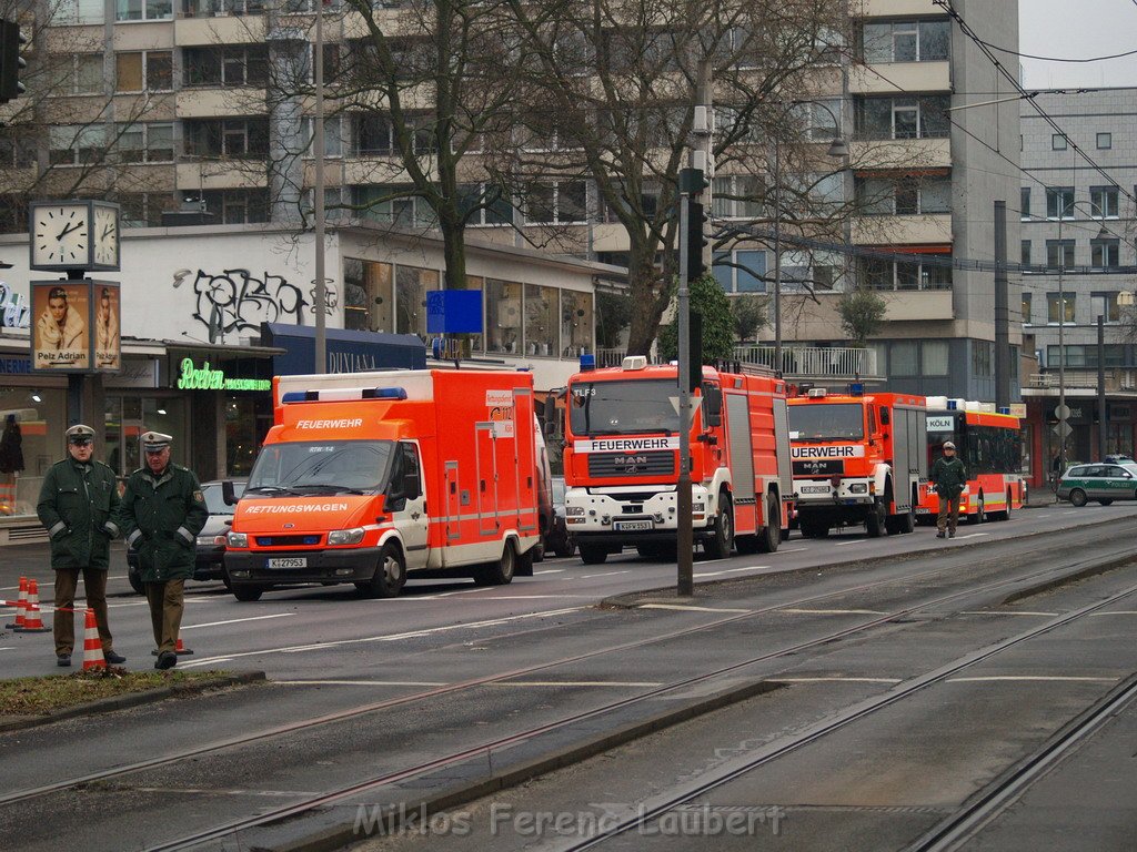 Gasaustritt Koeln Mitte Hahnenstr    P014.JPG